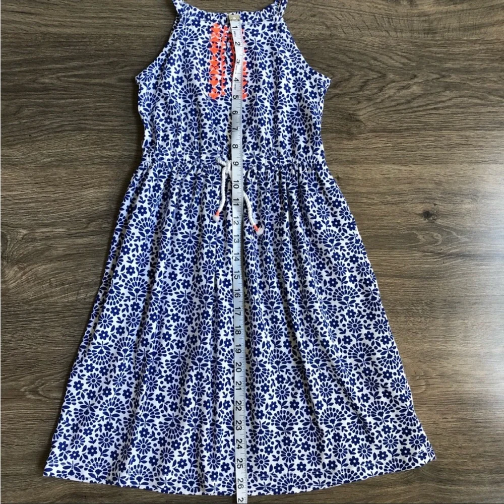 Carter’s long dress.